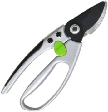   Yardsmith 605028 -     - 