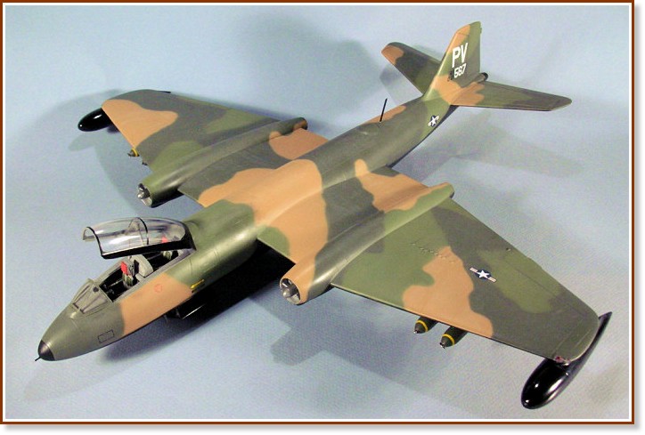  - Martin B-57B Canberra -   - 