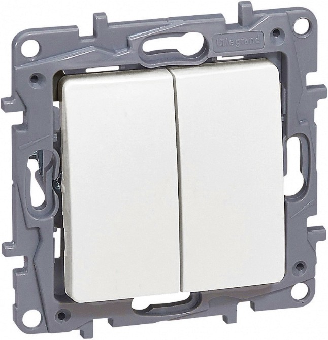    2M  5 Legrand -      Niloe - 