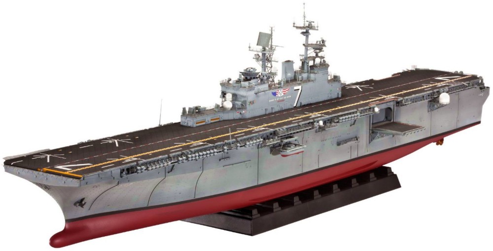   - Amphibious Assault Ship U.S.S. IWO JIMA (LHD-7) -   - 