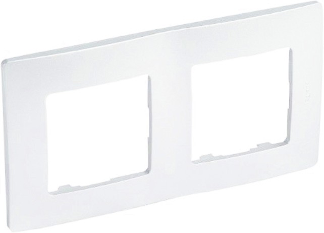       2 x 2M Legrand -  2 x 2    Niloe - 