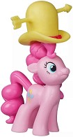 Фигурка на Пинки Пай с шапка - Hasbro - На тема Малкото пони — B5384