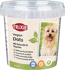 Веган лакомства за кучета Trixie Vegan Dots - 200 г, с магданоз и мащерка