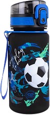 Детска пластмасова бутилка Cool Pack Brisk - С вместимост 400 ml от серията Football — Z17967