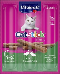 Лакомства за котки Vitakraft Cat Stick - 18 г, с патешко и заешко, от серията Classic