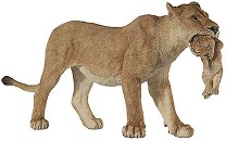 Фигурка на лъвица с малко лъвче Papo - От серията Диви животни — 50043