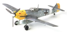Военен самолет - Messerschmitt Bf 109 E-4/7 Trop - Сглобяем авиомодел — Tamiya 60755