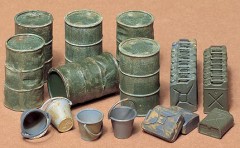 Варели, кофи и туби за гориво - Комплект сглобяеми фигури — Tamiya 35026