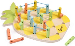 Свържи ананаса Classic World - Детска дървена игра за сръчност