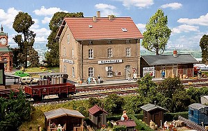 ЖП гара - Sonnheide station - Сглобяем модел — Faller 110122